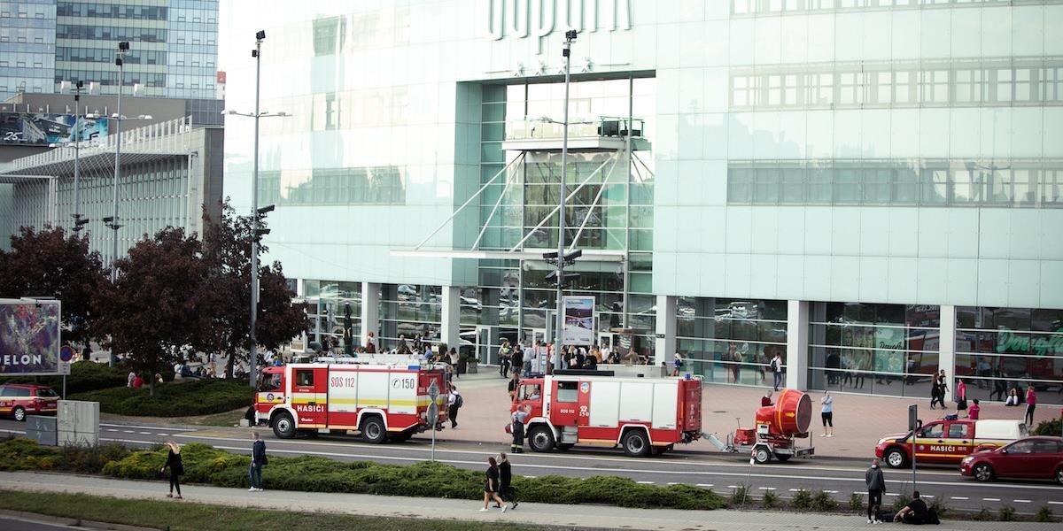 Polícia začala trestné stíhanie vo veci požiaru bratislavského Auparku