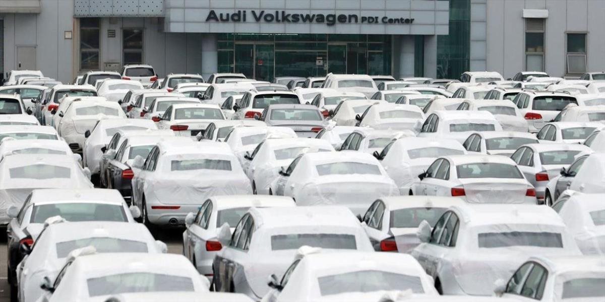 Eurokomisia nalieha na VW, aby dokončil opravy áut dotknuté škandálom s emisiami