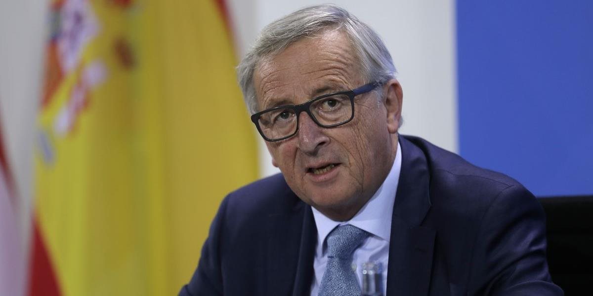 Juncker vyzval Turecko, aby prepustilo novinárov a neurážalo lídrov EÚ