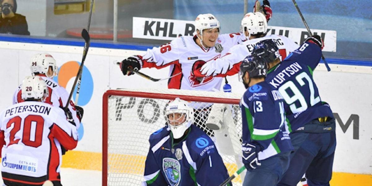 KHL: Petrohrad vyhral nad Jekaterinburgom a ťahá víťaznú sériu