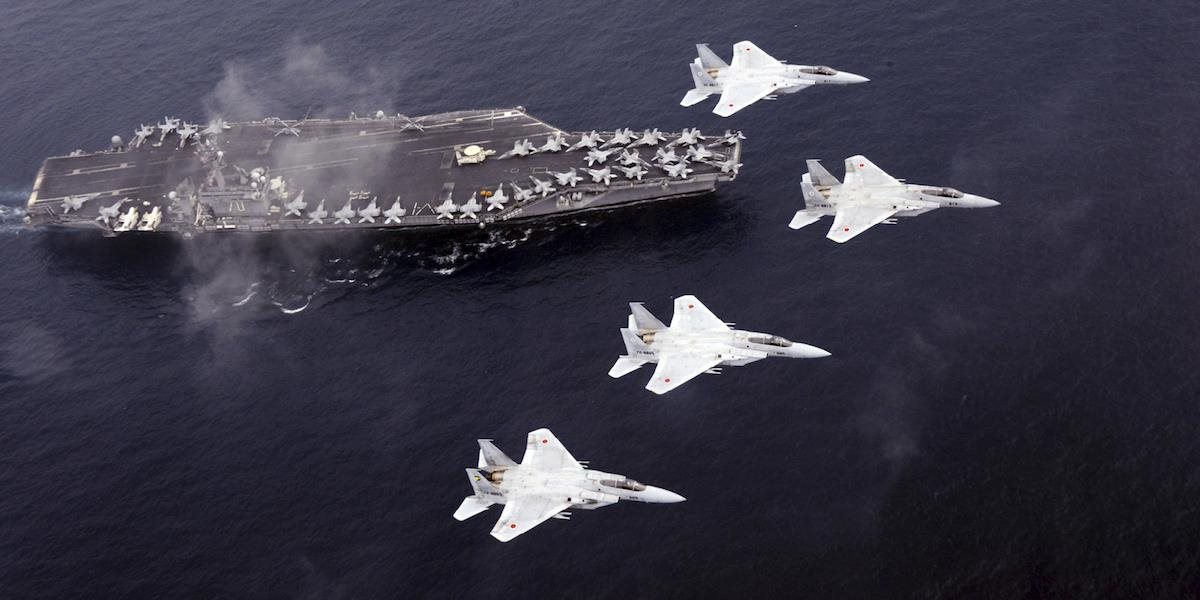 USA vyšlú k pobrežiu Kórejského polostrova svoju lietadlovú loď a nadzvukové bombardéry