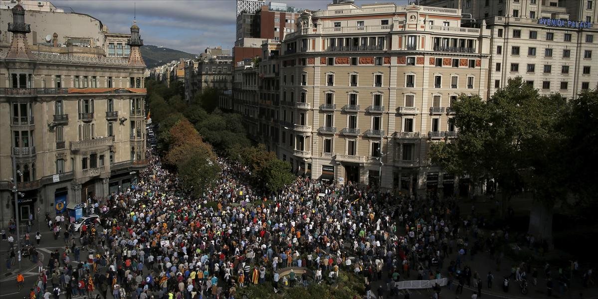 FOTO Španielsko skonfiškovalo desať miliónov katalánskych hlasovacích lístkov