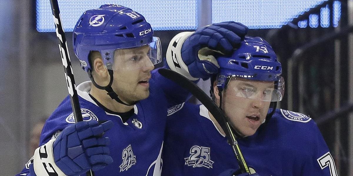 NHL: Tatar asistoval, Černák mal tri plusové body a sedem bodyčekov