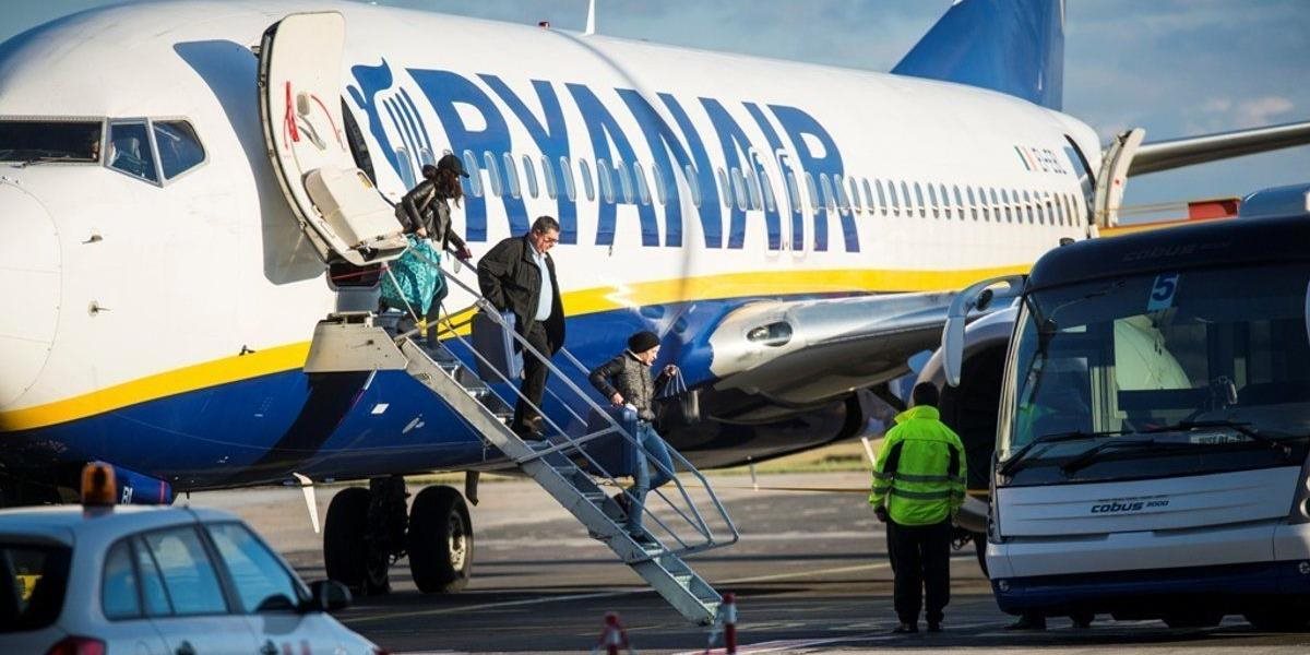Piloti spoločnosti Ryanair odmietli navrhovaný systém odmien, ktorý ich mal presvedčiť pracovať aj počas svojich voľných dní