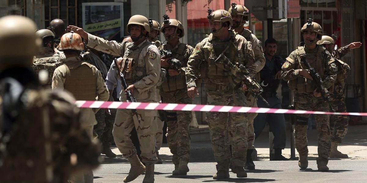 Taliban opäť zaútočil: Pri dvoch incidentoch zahynulo šesť policajtov