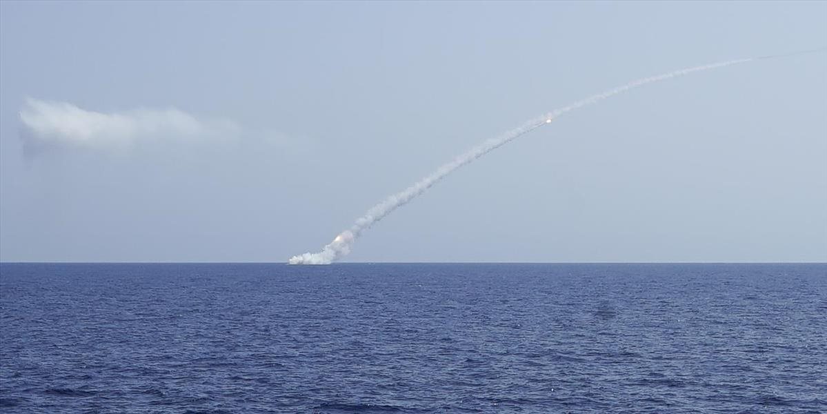 Ruská ponorka odpálila riadené strely na pozície militantov v Sýrii