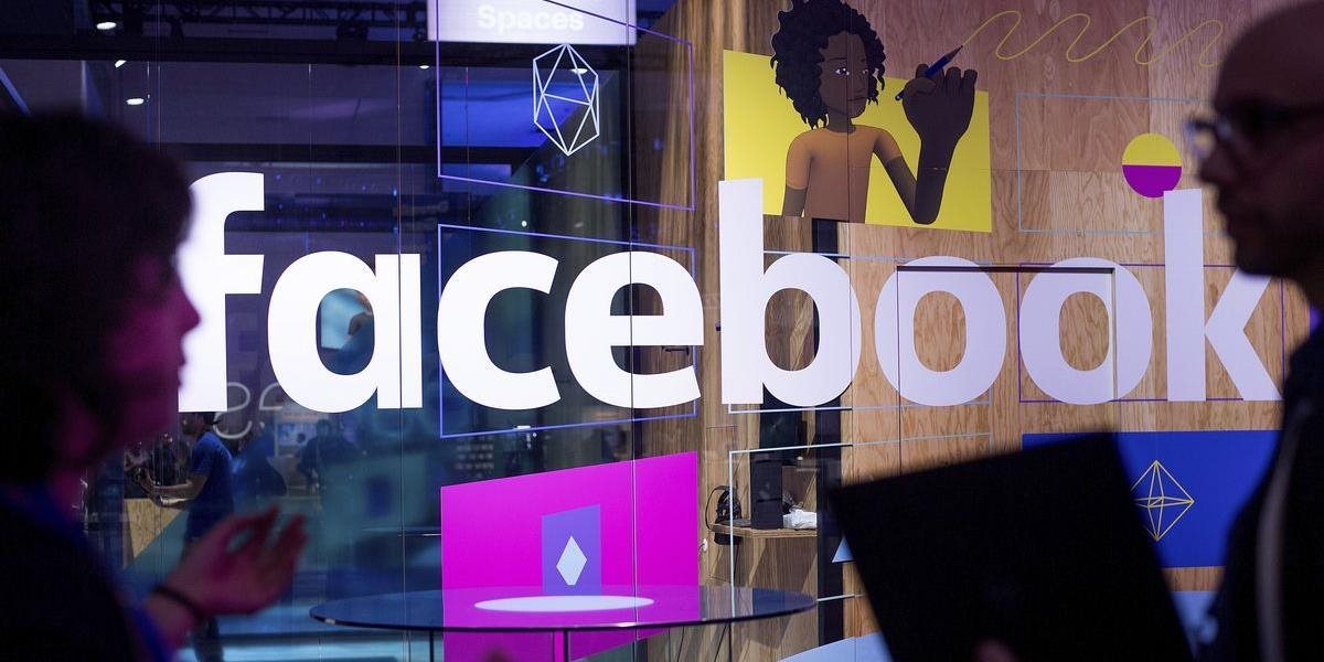 Rusko hrozí, že na budúci rok zablokuje Facebook