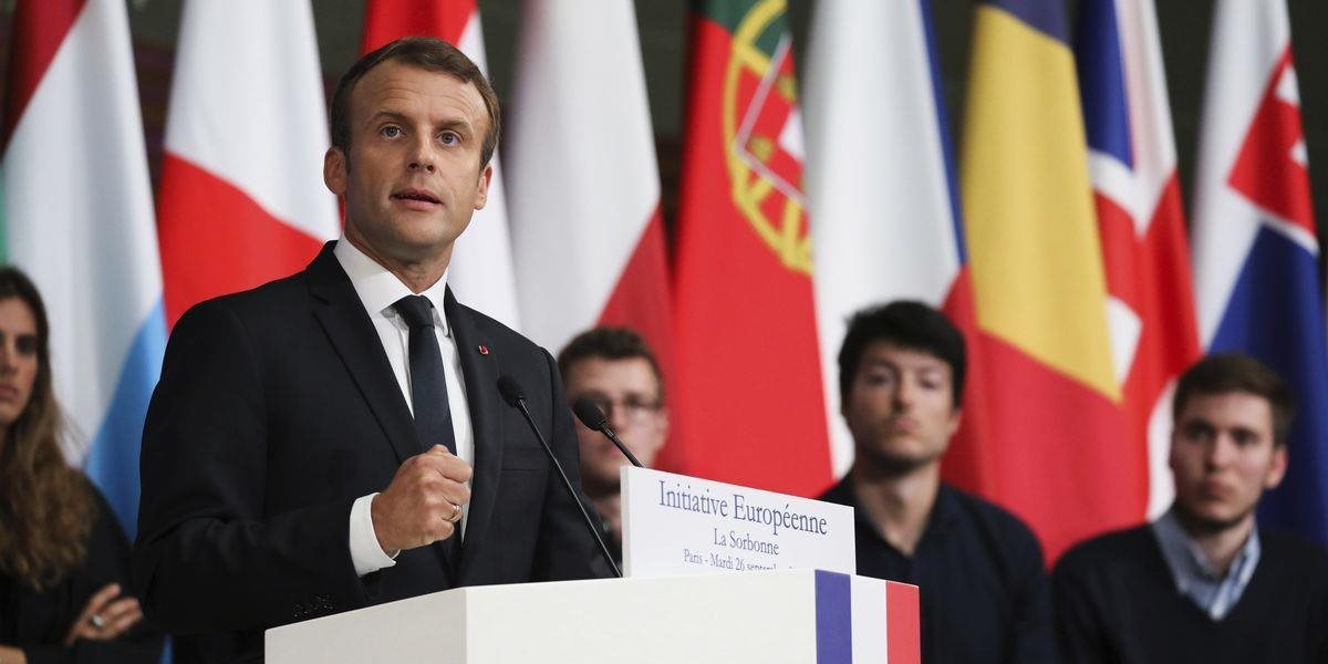 Macron navrhol vytvorenie európskej intervenčnej jednotky a obranného rozpočtu