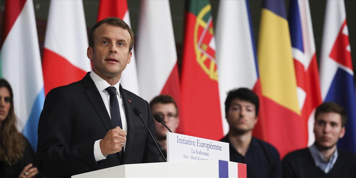 Francúzsky prezident navrhol spoločný rozpočet eurozóny
