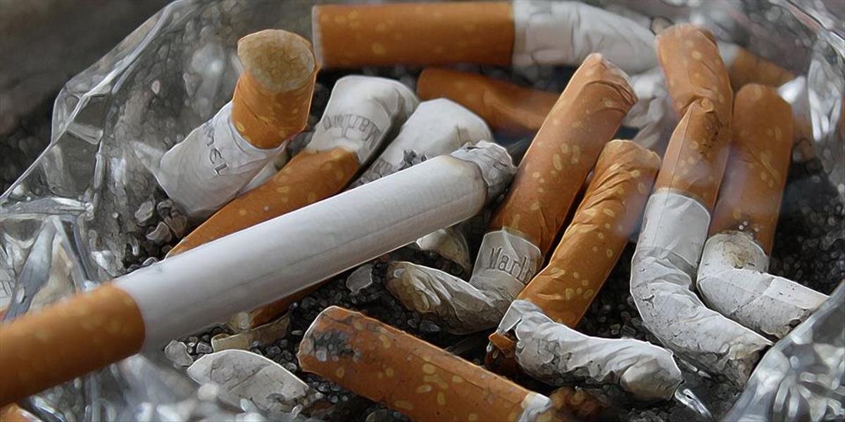Predajcovia minulý rok predali cigarety vyše 20 percentám maloletým