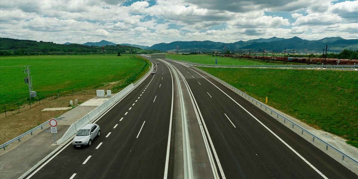 NDS chce dať motoristom do konca tohto roka  do užívania tri diaľničné stavby