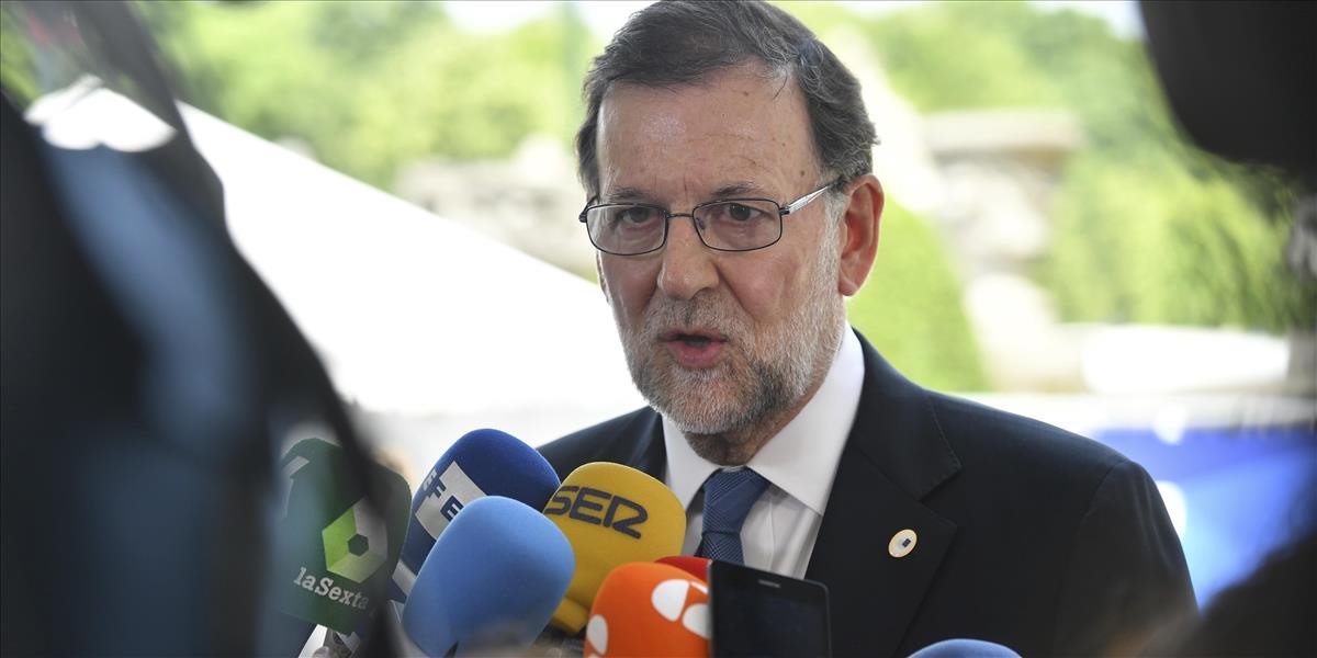 Španielsky premiér poďakoval polícii, referendum v Katalánsku označil za frašku