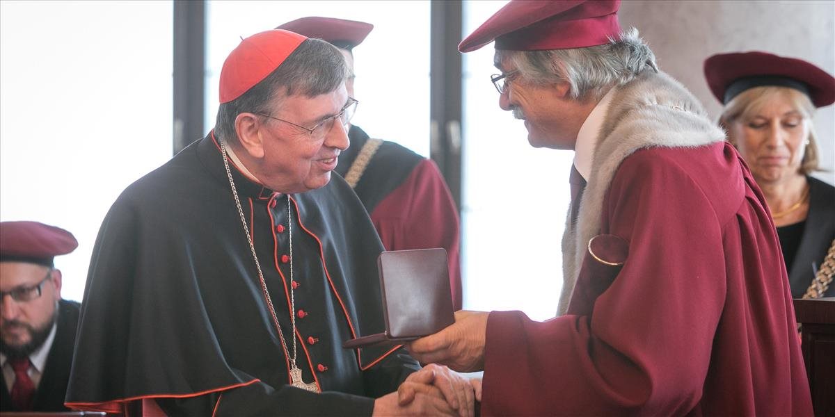 FOTO Univerzita Komenského udelila Zlatú medailu UK kardinálovi Kurtovi Kochovi
