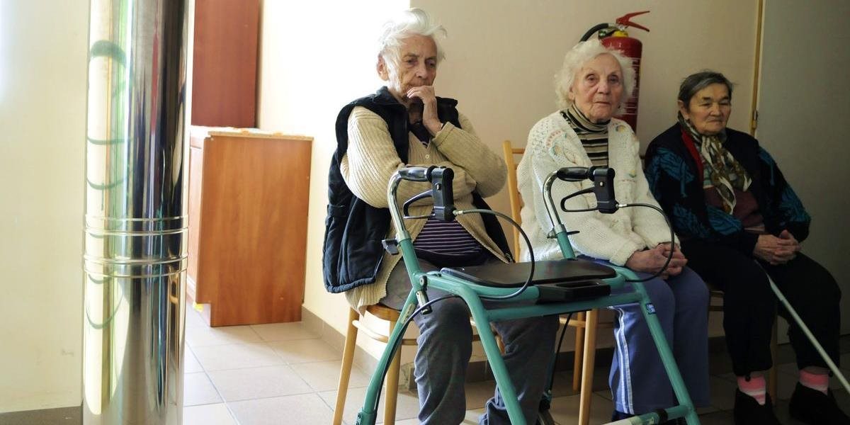 Dôchodcovia nemusia Sociálnej poisťovni nahlasovať zmenu zdravotnej poisťovne a ani OP