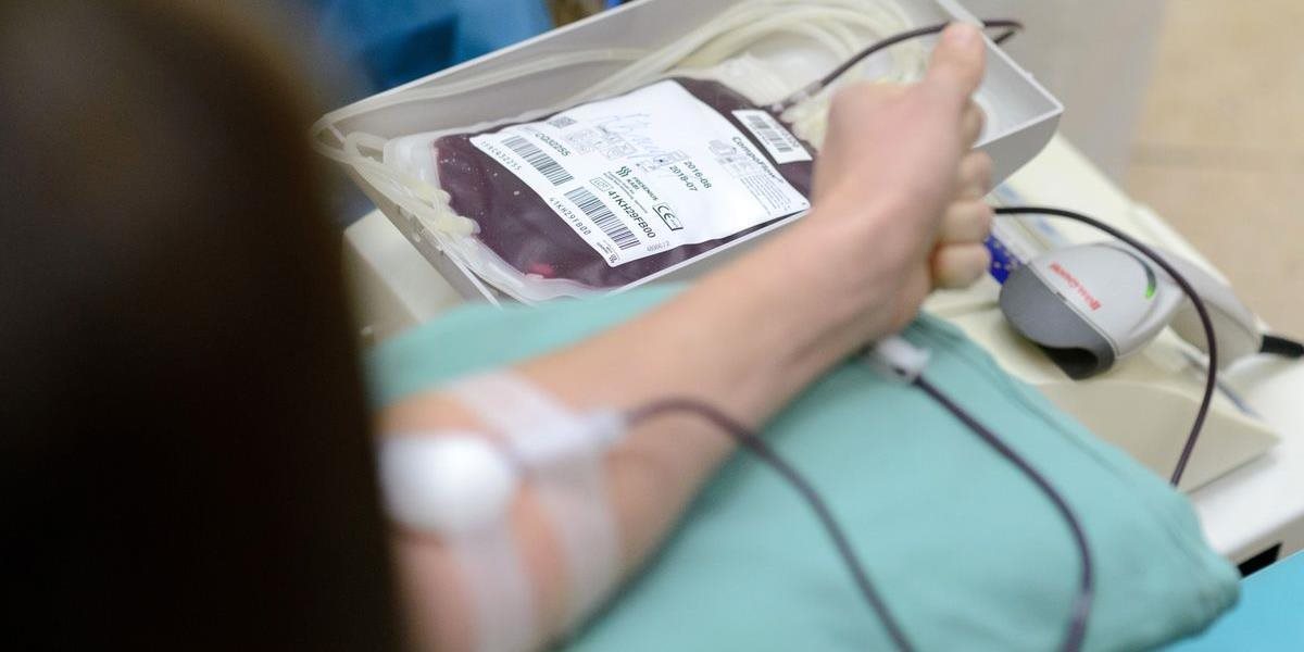 Krvi je akútny nedostatok, dobrovoľníci to o pár dní v Bratislave môžu zmeniť