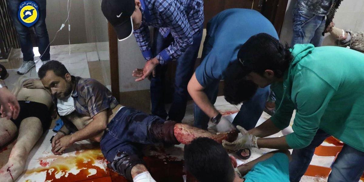 Pri raketovom útoku v sýrskom Dajr az-Zaure zomrelo 15 ľudí vrátane detí a žien