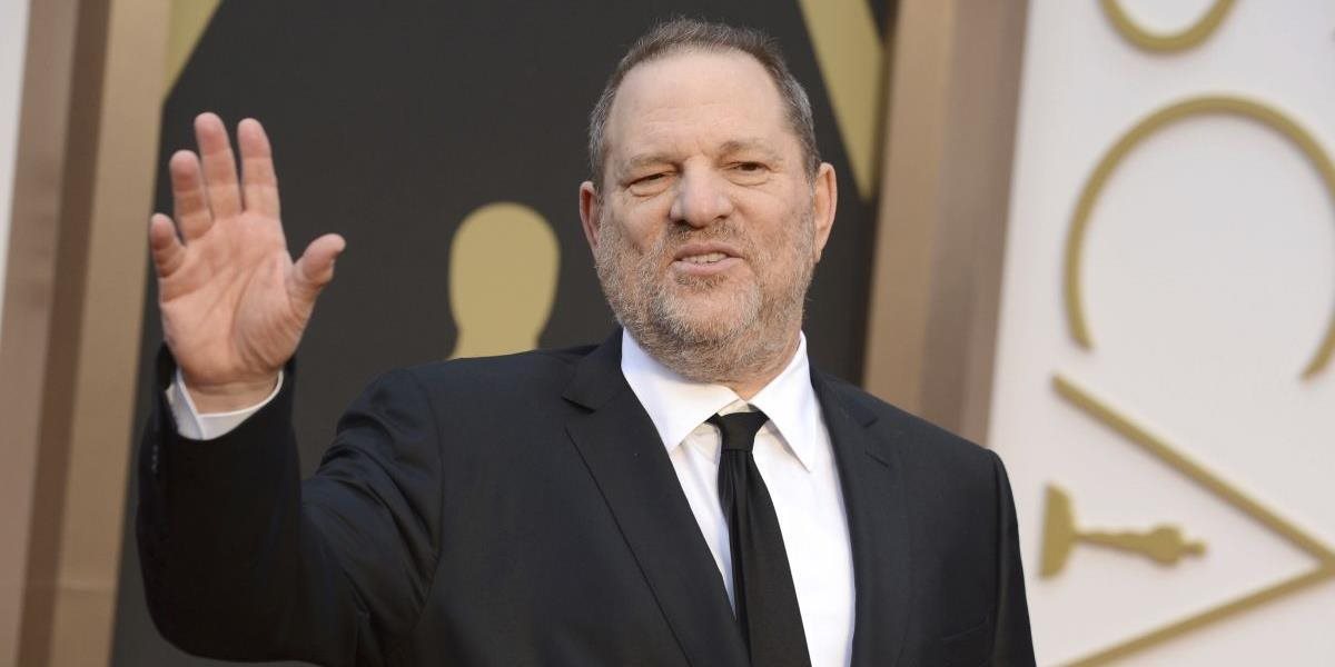 Producent oscarových filmov Harvey Weinstein je podozrivý zo sexuálneho obťažovania