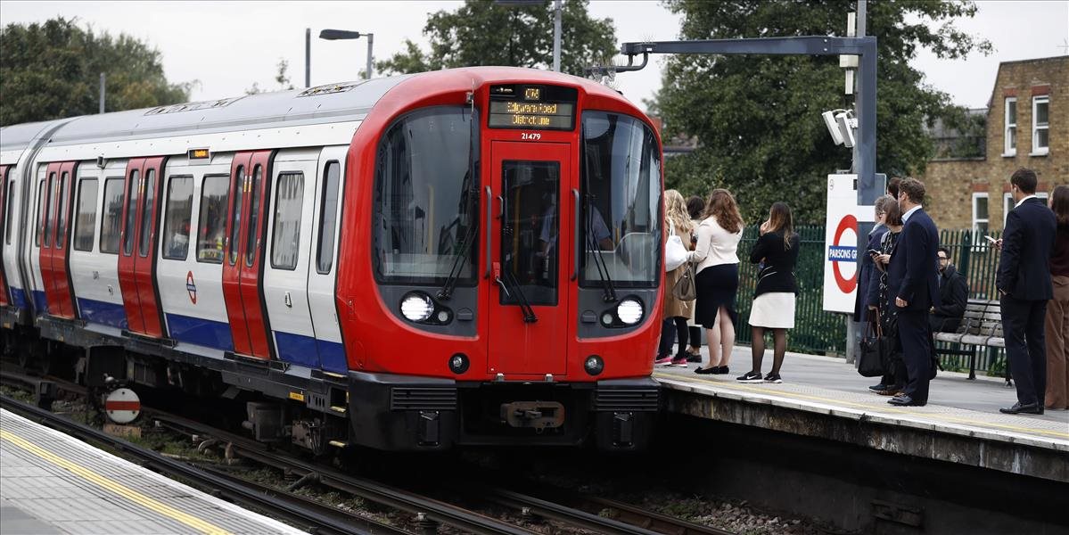 Viera sa stáva symbolom zla, londýnsky vlak evakuovali kvôli Biblii