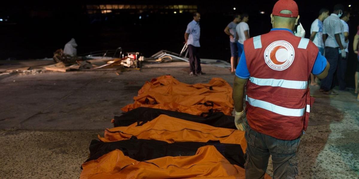 Pri tuniskom pobreží sa v noci zrazili dve plavidlá, zahynulo najmenej osem ľudí