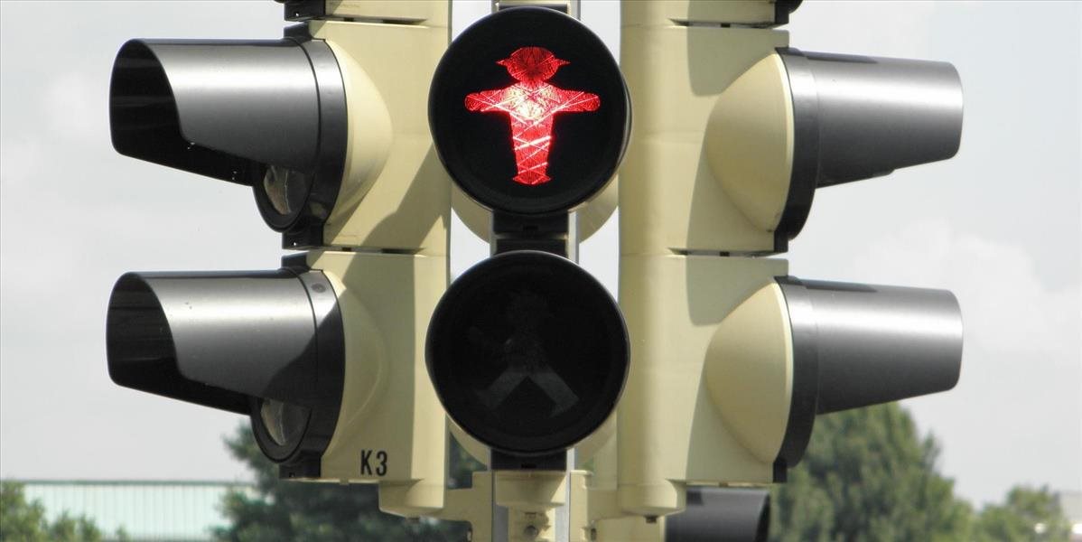 Na frekventovanej križovatke v Podbrezinách pribudnú inteligentné semafory
