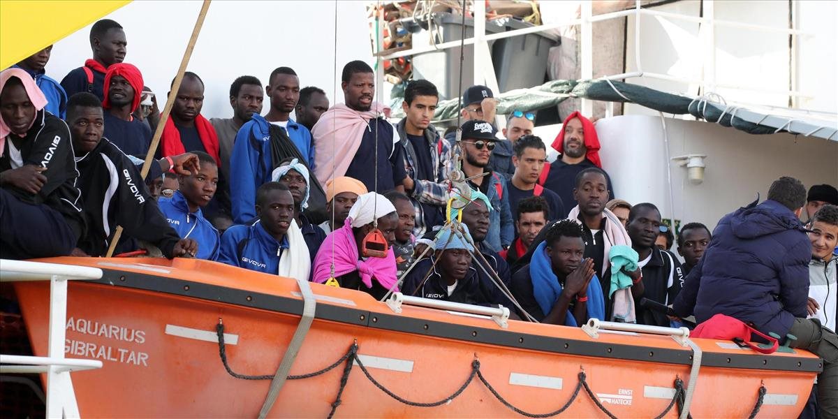 Krajiny EÚ sa zaviazali prijať 25-tisíc migrantov, ušetria im aj riskantnú cestu z tretích krajín