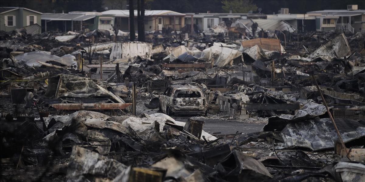 Ničivé požiare v Kalifornii si vyžiadali už 36 mŕtvych: Zničili 5700 budov