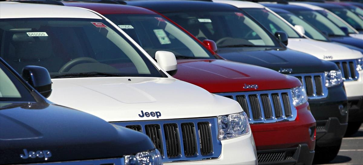 Fiat Chrysler zvoláva na opravy takmer 470 tisíc áut