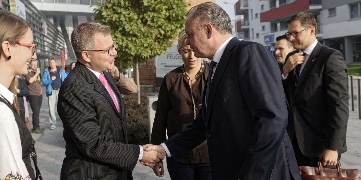 FOTO Prezident Andrej Kiska navštívil spoločnosť T-Systems Slovakia