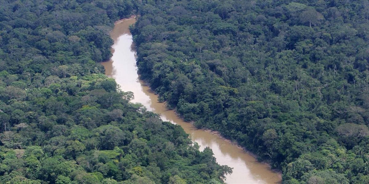 Nad Amazonským pralesom havarovalo lietadlo Greenpeace, zahynula jedna osoba