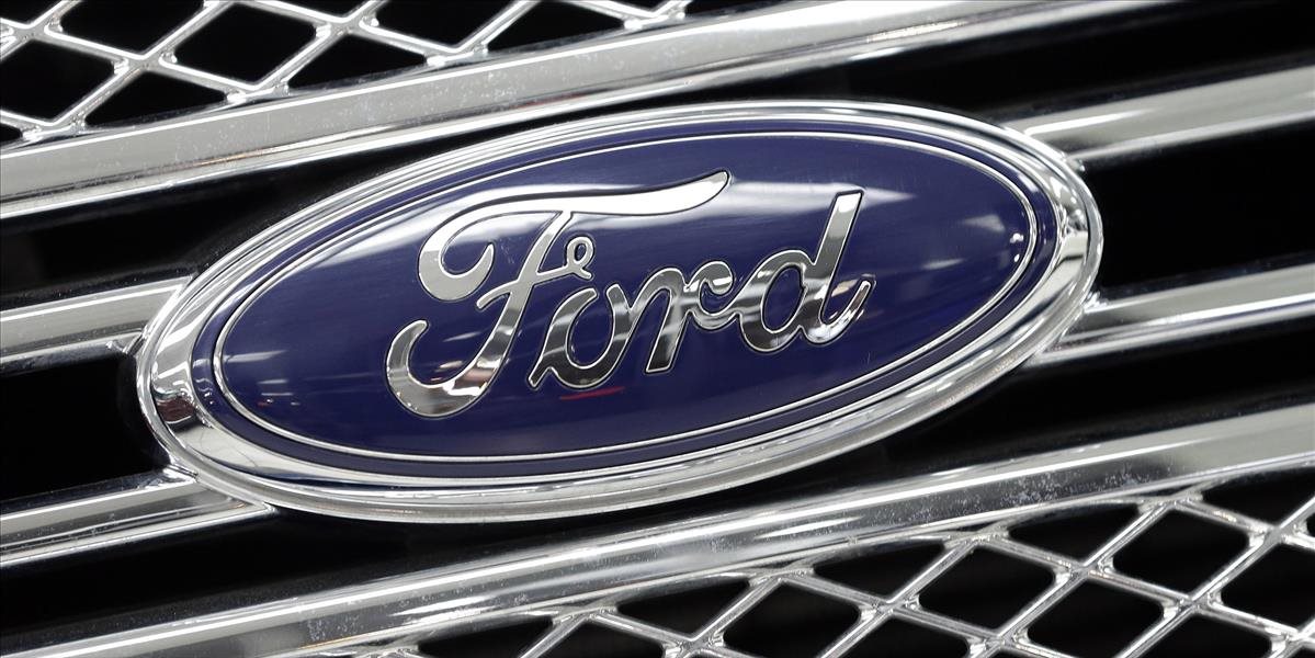 Ford zvolá do servisov 1,3 milióna áut pre problémy s dverami