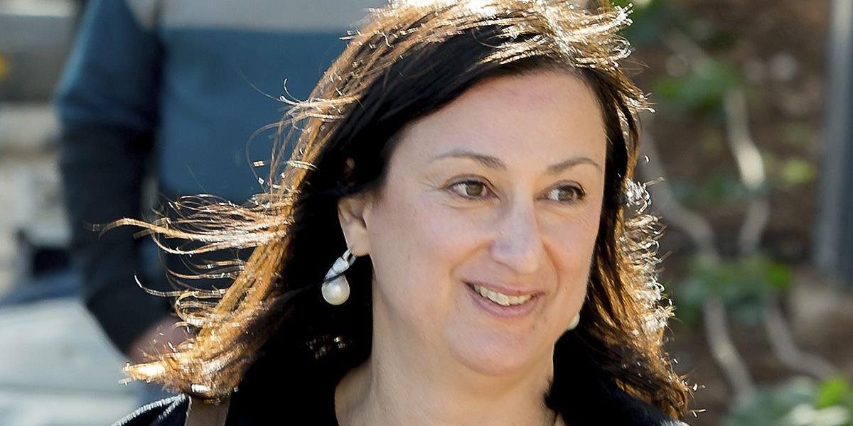 Synovia zavraždenej novinárky žiadajú demisiu maltského premiéra Muscata