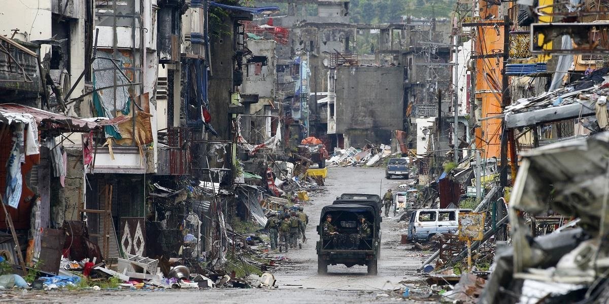 V oslobodenom Marawi sa ukrýva posledných 30 militantov