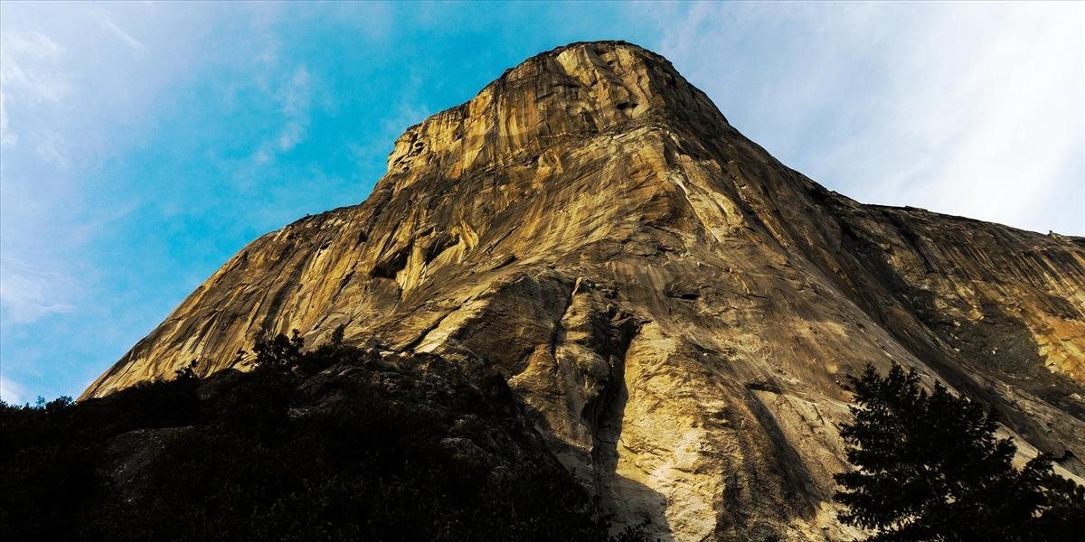 Horolezci v USA vytvorili nový rýchlostný rekord v lezení na El Capitan
