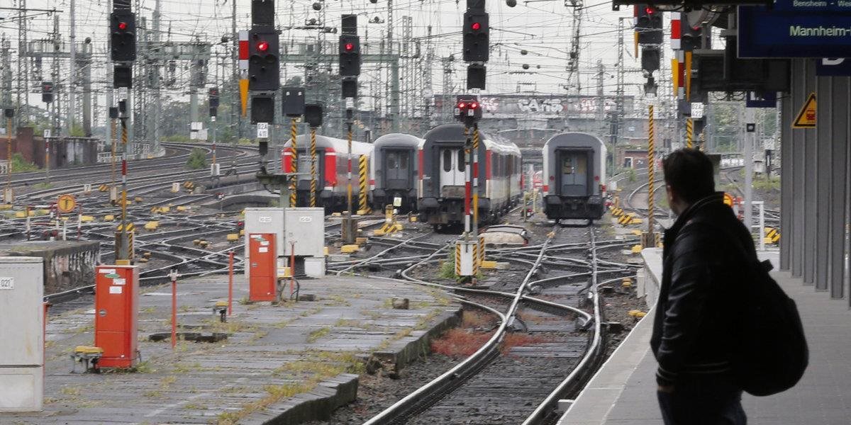 Slovenské železnice posilnia vlakové spojenie počas „Dušičiek“