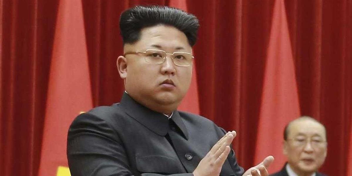 Kim Čong-un s manželkou boli v továrni na kozmetiku
