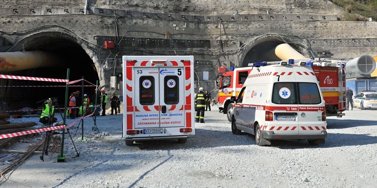 Na stavbe tunela Višňové zahynul 33-ročný robotník