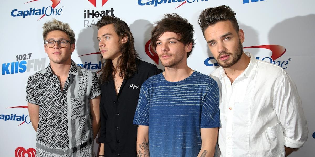 Členovia One Direction, podobne ako The Beatles, dobyli Billboard 200