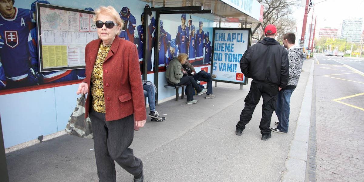 Dopravný podnik Bratislava varuje pred podvodníkmi, manipulujú s multifunkčnými automatmi