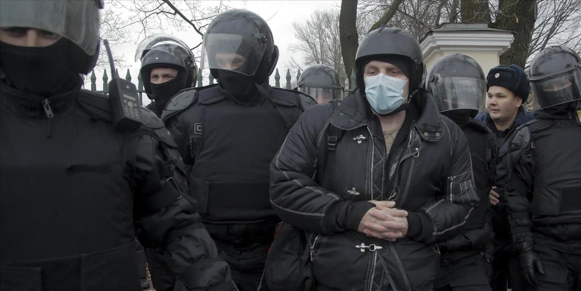 Ruská polícia zadržala stovky účastníkov nacionalistického protestu