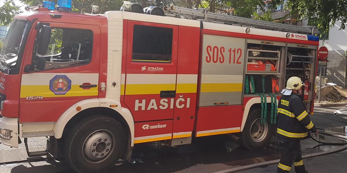 Pri požiari bytu v Dubnici zahynul jeden človek