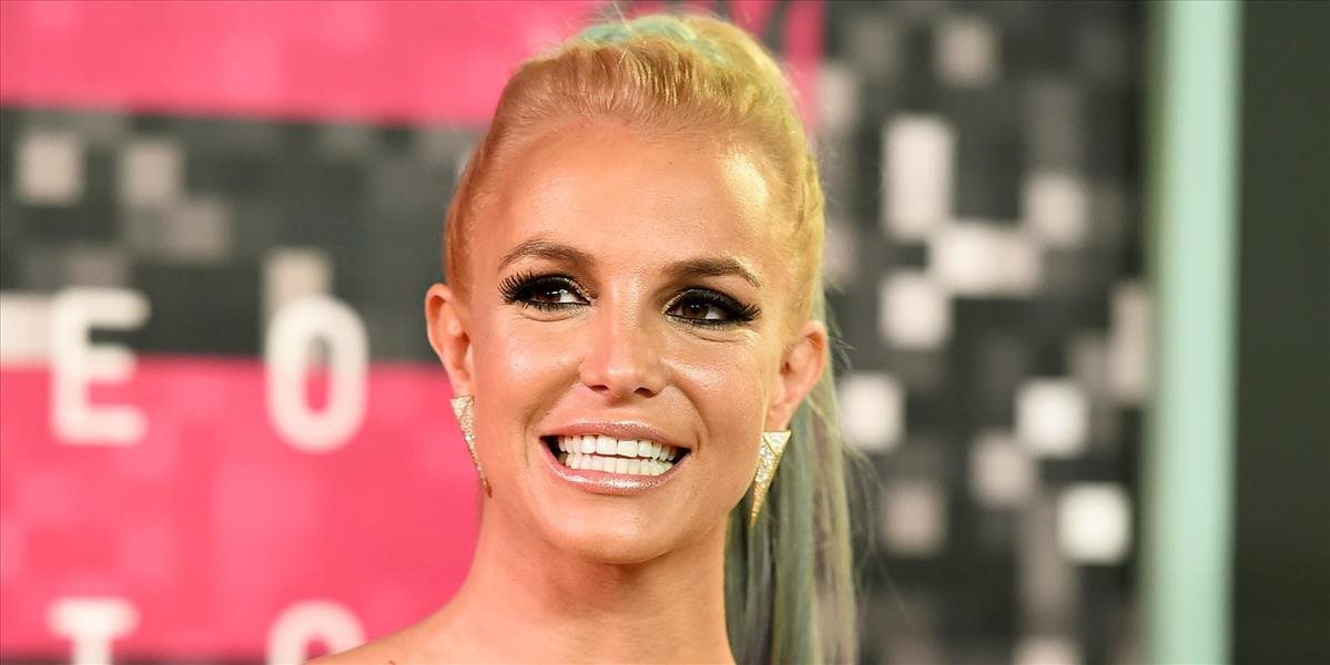 VIDEO Britney Spears namaľovala obraz, predal sa za astronomickú sumu