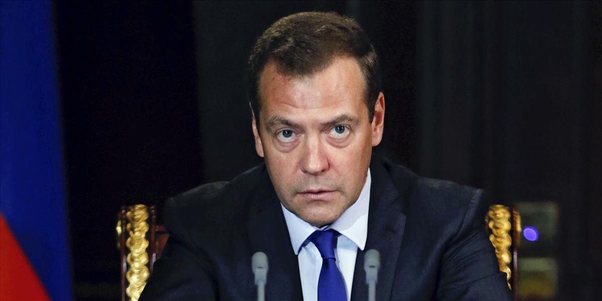 Dmitrij Medvedev na summite ASEAN ocenil súčasný stav svetovej ekonomiky
