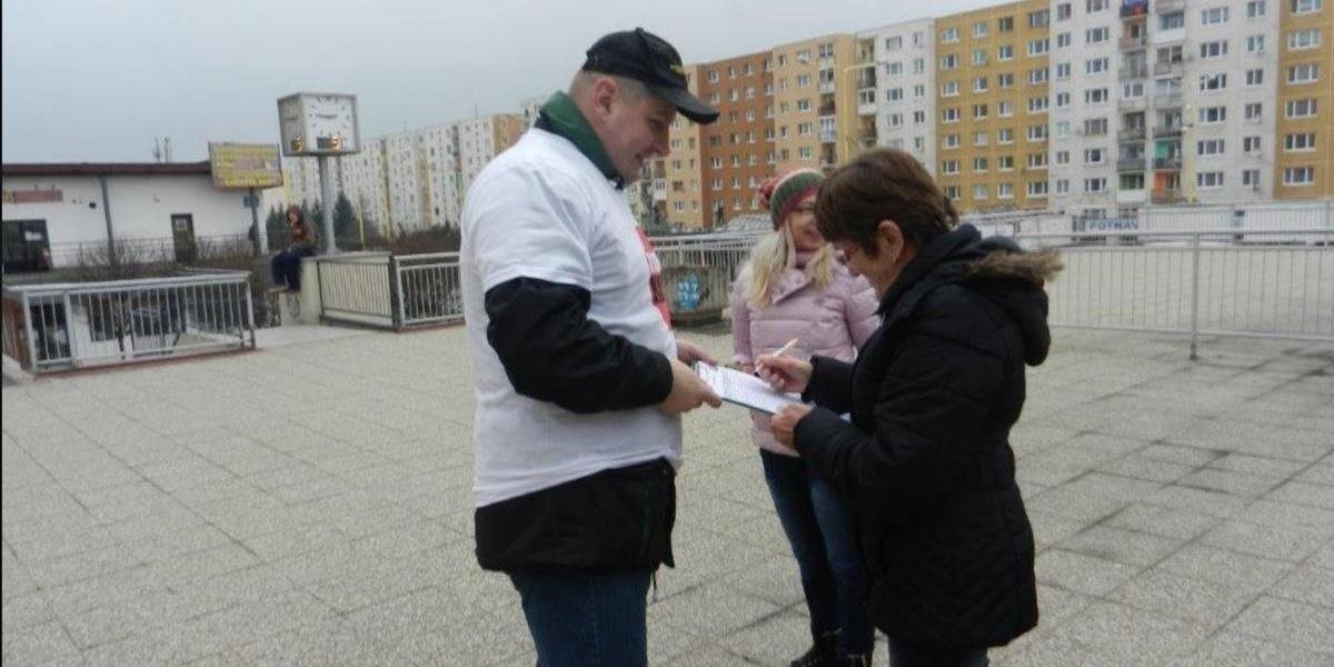 Niekto sa pokúsil prekaziť zbieranie podpisov proti hazardu: Petičný výbor podal trestné oznámenie