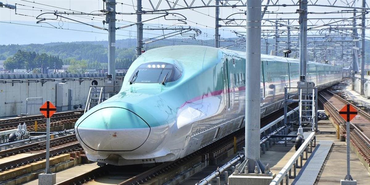 Japonské železnice sa opravedlnili za to, že vlak odišiel o 20 sekúnd skôr...