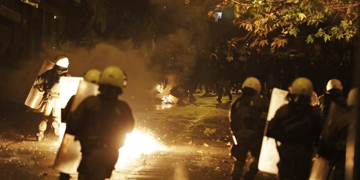 Demonštrácie na výročie študentského povstania sprevádzalo násilie