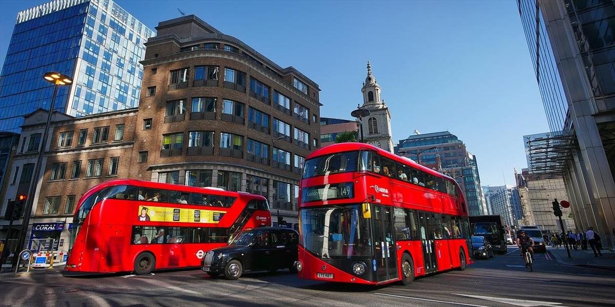Známe londýnske autobusy budú jazdiť na nový pohon: Toto by ste netipovali!