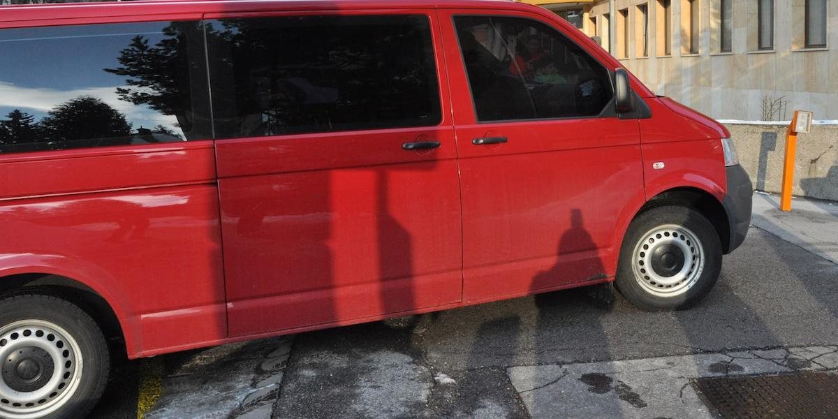 Nadrozmerné vozidlá na zvolenských sídliskách už nezaparkujú: Mesto vydalo zákaz