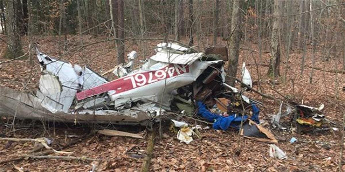 Pád lietadla si vyžiadal smrť 89-ročného pilota