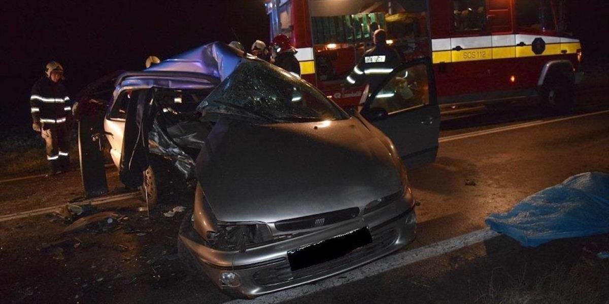 V Šamoríne došlo k hromadnej dopravnej nehode, ktorú neprežili dvaja ľudia