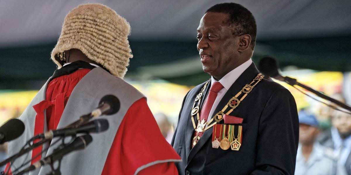 V Zimbabwe sa tešia z nového prezidenta, funkcie sa ujal Emmerson Mnangagwa
